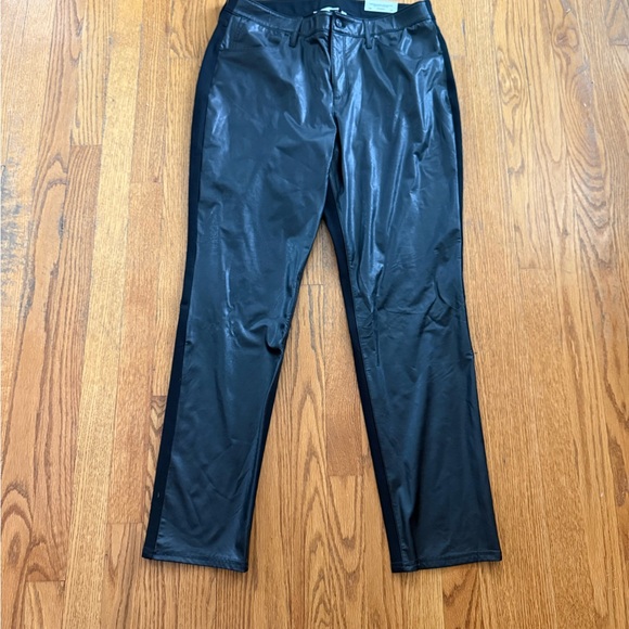 Chico's 5 pocket pointe faux leather front pant, fashion black - Picture 2 of 7